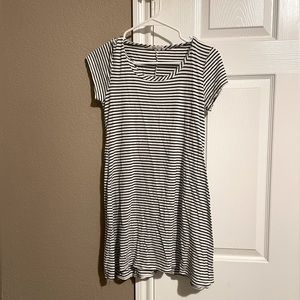 Striped T-Shirt Dress 🖤